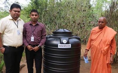 අත්තම්මාට පිං පිණිස මෙහෙණි ආරාමයකට ජල ටැංකියක් පූජා කල AnjaleeThilina Thennakoon අක්කා | Donating a Water Tank